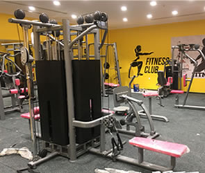 沙特客户女子健身房 青青草网址最新健身器材客户案例